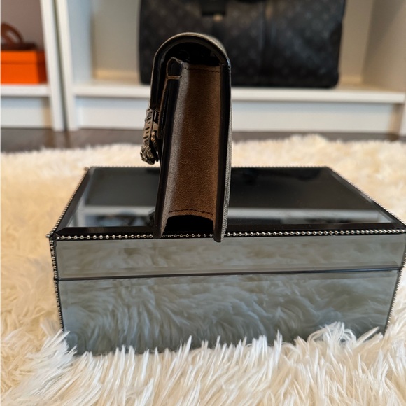 Authentic Gucci Beige Monogram Women's Bag - Picture 3 of 15